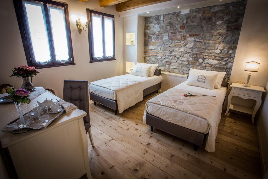 Hotel Casa Delneri Aquileia Zimmer foto